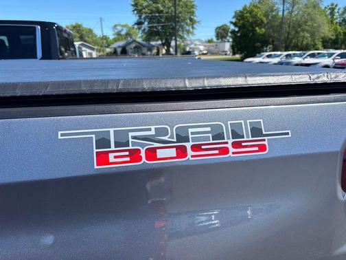 Satin Steel Metallic 2021 Chevrolet Silverado 1500 LT Trail Boss