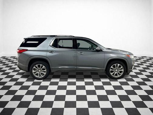 Satin Steel Metallic 2020 Chevrolet Traverse Premier