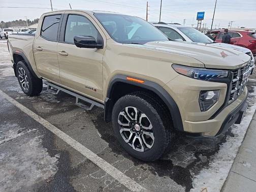 2023 GMC Canyon AT4