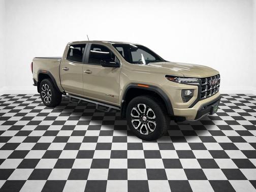 2023 GMC Canyon AT4