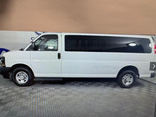 2023 Chevrolet Express 3500 RWD 3500 Extended Wheelbase LS