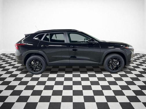 EBONY TWILIGHT METALLIC 2026 Chevrolet Trax LT