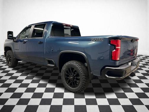 Lakeshore Blue Metallic 2026 Chevrolet Silverado 2500 2500 CREW CAB LT 4WD