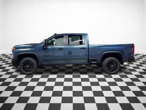 Lakeshore Blue Metallic 2026 Chevrolet Silverado 2500 2500 CREW CAB LT 4WD