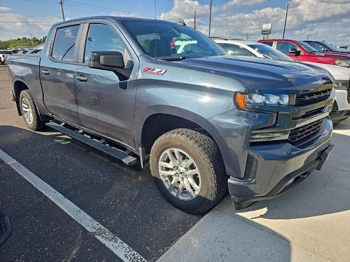 Shadow Gray Metallic 2021 Chevrolet Silverado 1500 RST