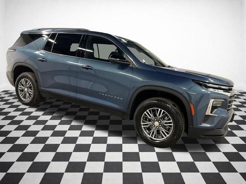 Lakeshore Blue Metallic 2025 Chevrolet Traverse LT