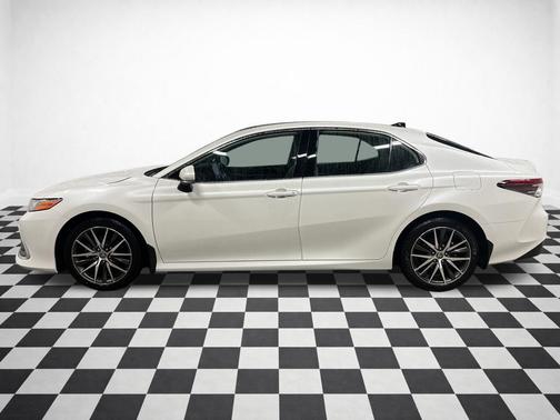 2024 Toyota Camry XLE