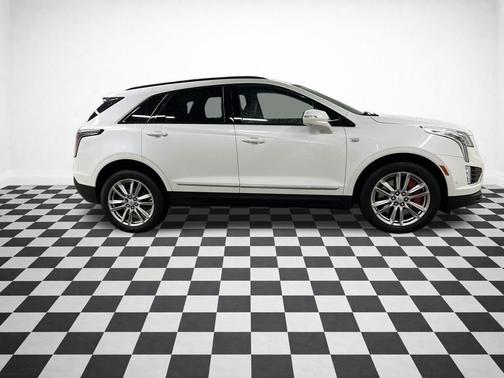 Crystal White Tricoat 2023 Cadillac XT5 Sport