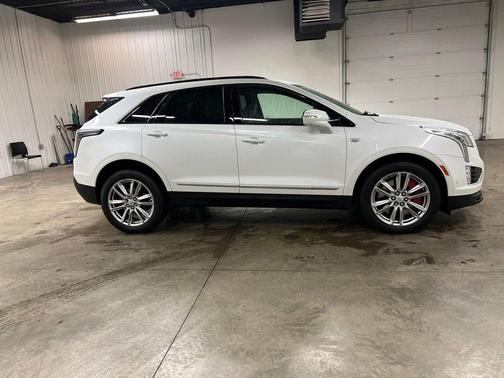 Crystal White Tricoat 2023 Cadillac XT5 Sport