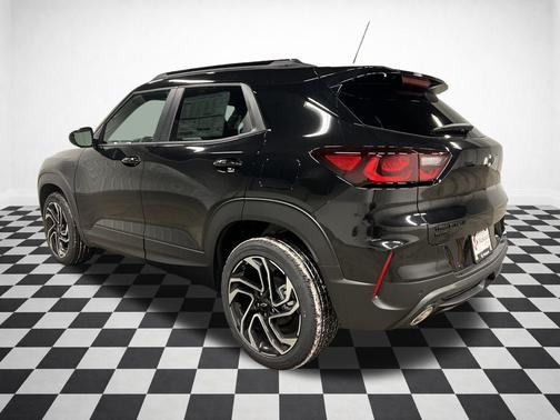 Mosaic Black Metallic 2026 Chevrolet Trailblazer RS
