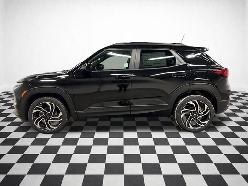 Mosaic Black Metallic 2026 Chevrolet Trailblazer RS