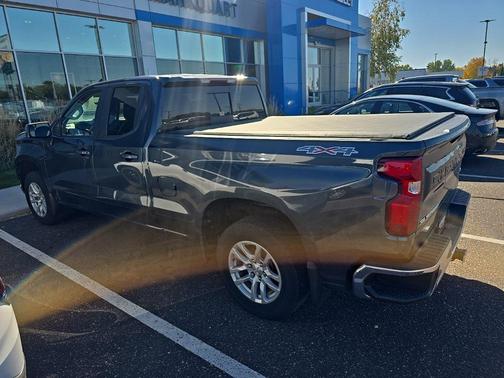 Shadow Gray Metallic 2020 Chevrolet Silverado 1500 LT