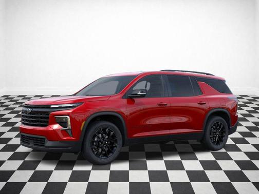 Radiant Red Tintcoat 2026 Chevrolet Traverse LT