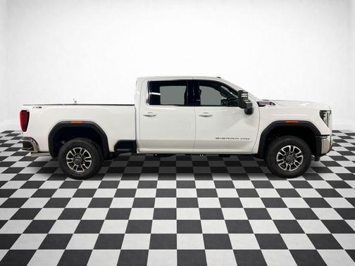 SUMMIT WHITE 2026 GMC Sierra 2500 SLE
