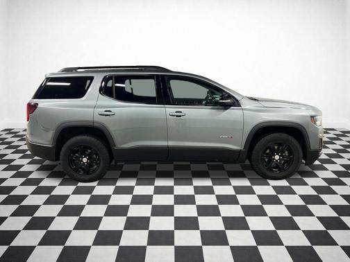 Sterling Metallic 2023 GMC Acadia AWD AT4