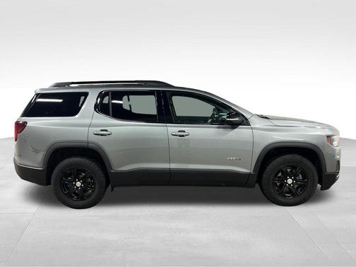 Sterling Metallic 2023 GMC Acadia AWD AT4