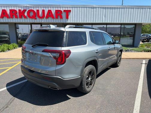 Sterling Metallic 2023 GMC Acadia AWD AT4
