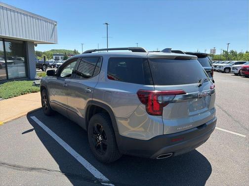 Sterling Metallic 2023 GMC Acadia AWD AT4