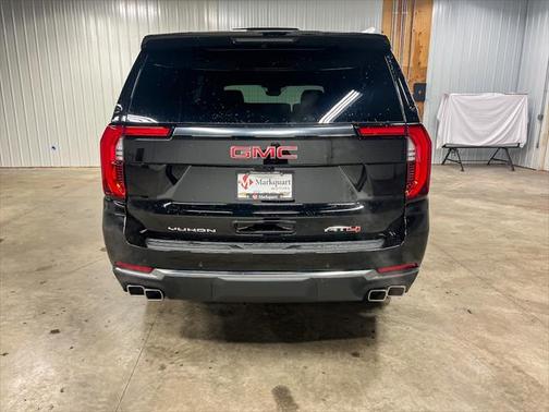 2025 GMC Yukon XL AT4
