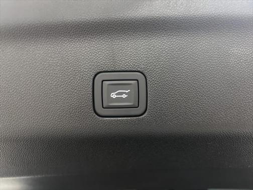 2025 GMC Yukon XL AT4