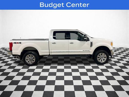 White Platinum Metallic Tri-Coat 2017 Ford F-350 Lariat