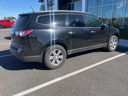 2017 Chevrolet Traverse 2LT
