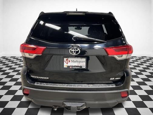 2018 Toyota Highlander SE