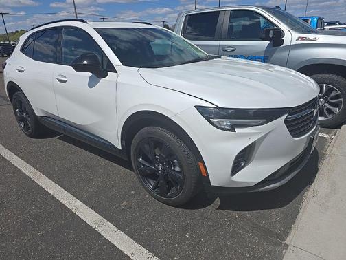White Frost Tricoat 2023 Buick Envision Essence AWD