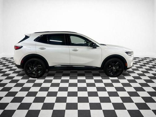 White Frost Tricoat 2023 Buick Envision Essence AWD