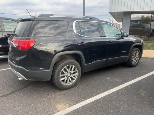 2019 GMC Acadia SLE-2