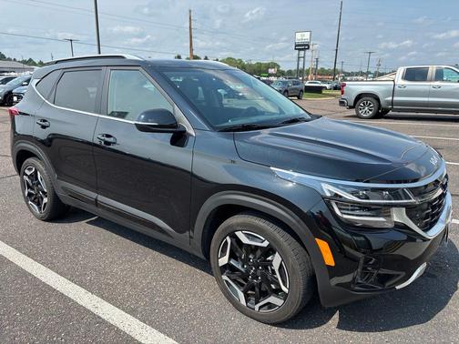 Fusion Black 2024 Kia Seltos SX Turbo