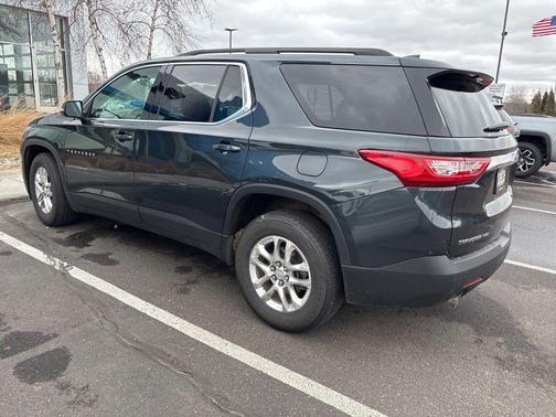 2021 Chevrolet Traverse LT Cloth