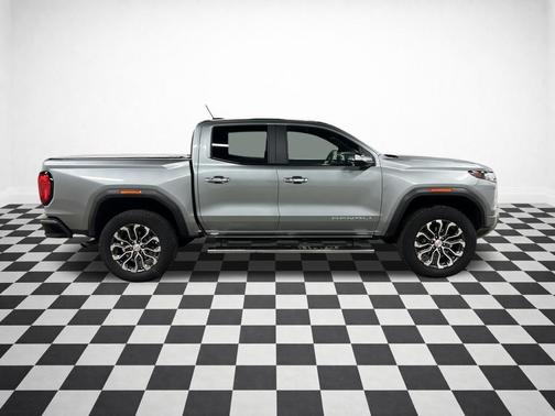 2024 GMC Canyon Denali