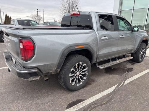 2024 GMC Canyon Denali