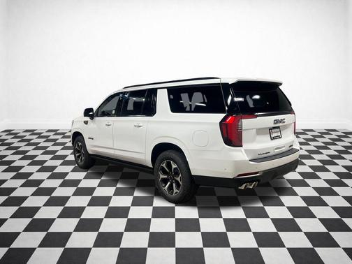 SUMMIT  WHITE 2026 GMC Yukon XL AT4 ULTIMATE