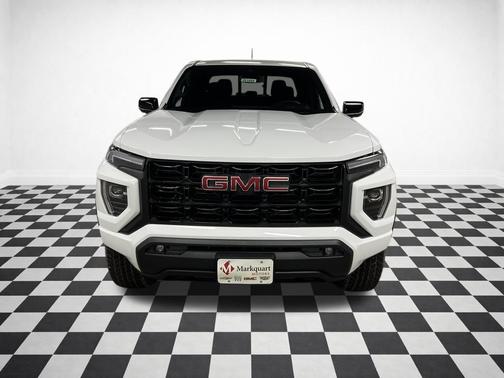 SUMMIT WHITE 2026 GMC Canyon Elevation