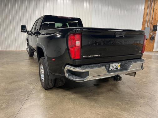 2022 Chevrolet Silverado 3500 LT