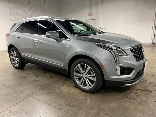 Argent Silver Metallic 2026 Cadillac XT5 Premium Luxury