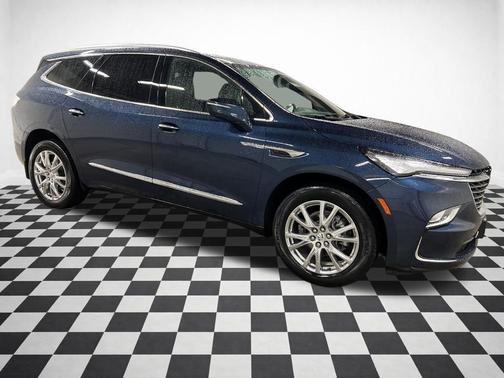 2023 Buick Enclave Essence AWD