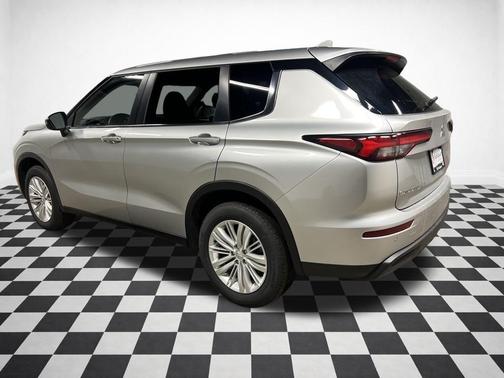 2024 Mitsubishi Outlander ES 2.5 S-AWC