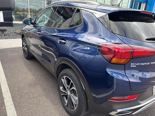 Sapphire Metallic 2022 Buick Encore GX Essence