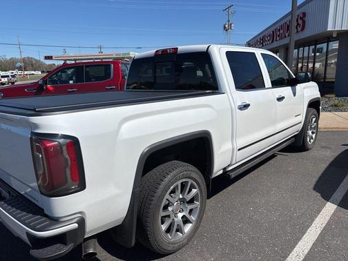 White Frost Tricoat 2018 GMC Sierra 1500 Denali