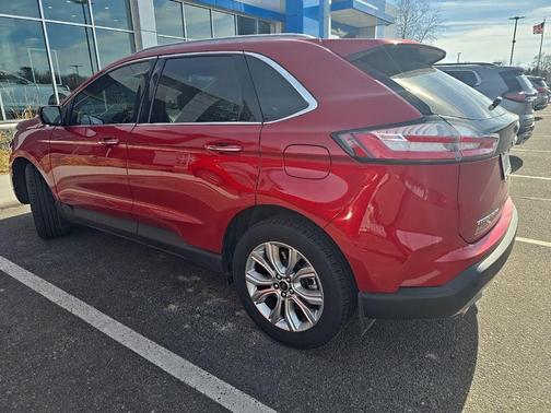 Rapid Red Metallic Tinted Clearcoat 2024 Ford Edge Titanium