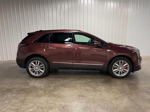 2023 Cadillac XT5 Sport