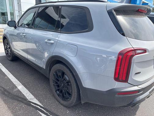 Wolf Gray 2022 Kia Telluride SX