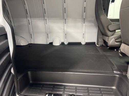 2025 Chevrolet Express 3500 3500 EXTD WB CARGO VAN