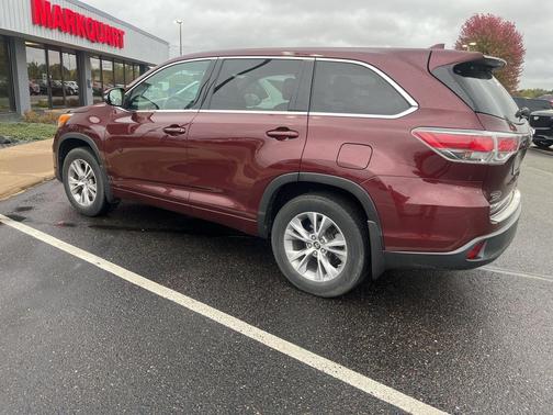 2016 Toyota Highlander LE
