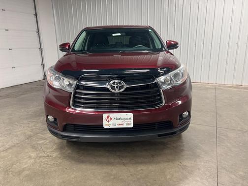2016 Toyota Highlander LE