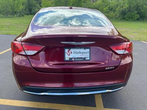 2015 Chrysler 200 Limited