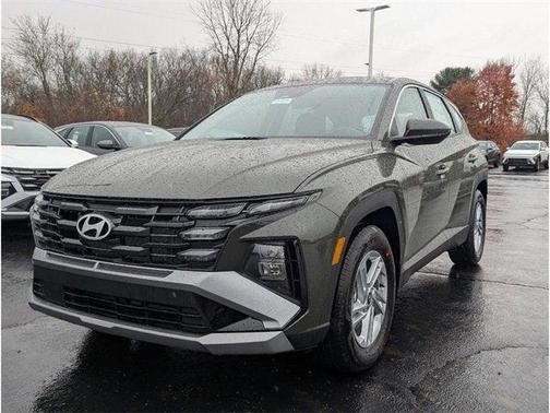 2026 Hyundai TUCSON SE